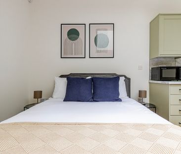 Tottenham Street - Photo 6