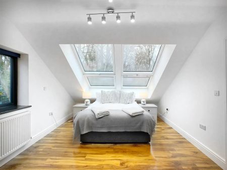 3 Bed, House - Photo 5