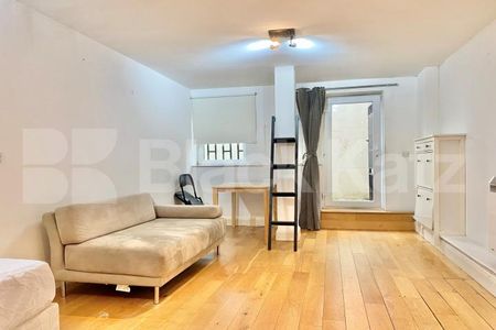 Ground Floor Studio in a gated Mews in Hackney Central - Photo 3