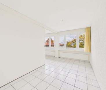 Moderne 4.5-Zimmer-Wohnung mit Balkon und Dachterrasse in Ipsach - Foto 1