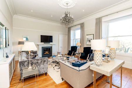 4 bedroom apartment to rent - Photo 2