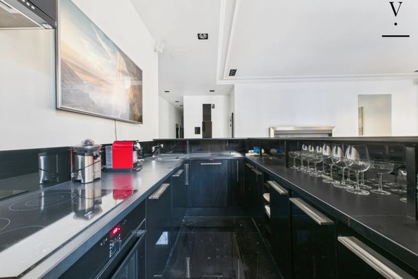 Rue Du Faubourg Saint-Honoré - Photo 1