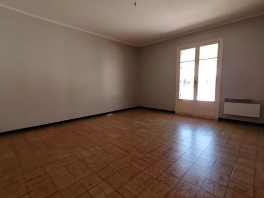 Location Appartement - Saint-André-de-la-Roche - Photo 1