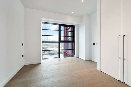 Stunning new two bed two bath apartment located in The Founding, Canada Water's premier new build development. - Photo 5