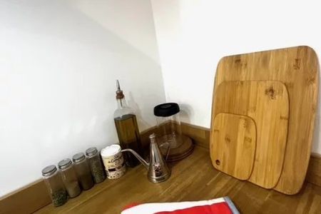 Maison de ville 3 pièces meublée en centre historique - Photo 4