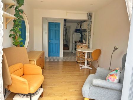 1 Bed Flat, Lennard Road, SE20 - Photo 2