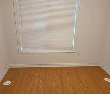 For Lease - 12 Waterville Way, Caledon, Ontario - Photo 3