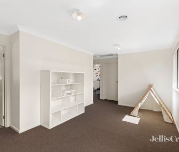 7 Cavender Street, Mernda - Photo 5