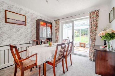 Thatcham, Berkshire, RG19 - Photo 5