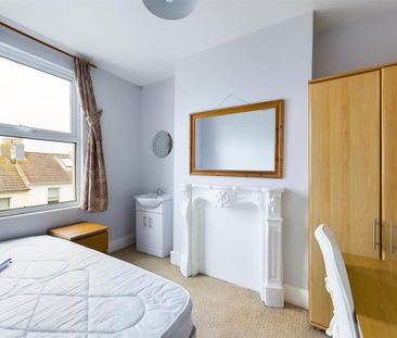 5 bedroom terraced house to rent - Photo 4