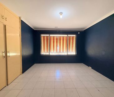 Spacious Home with Large Backyard - Photo 5