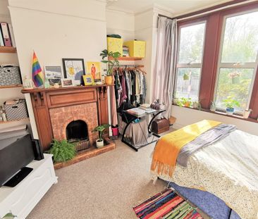 5 Bed Terraced House, Queens Park Terrace, BN2 - Photo 1