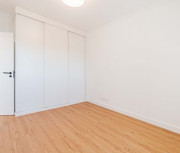 APARTAMENTO T1 - SÃO JOÃO DO ESTORIL | VISTA FRONTAL DE MAR - Photo 4