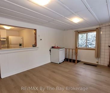 For Lease - 35 47th Street, Wasaga Beach, Ontario - Photo 1