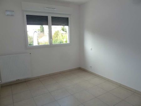 Location Appartement 2 pièces 40m² CASTELNAU LE LEZ 34170 - Photo 4