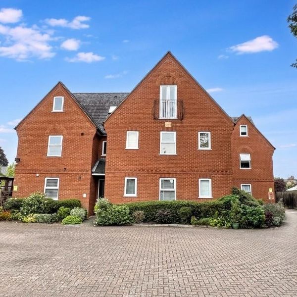 Two Bedroom Apartment To Let in Cauldwell Hall Road - Photo 1