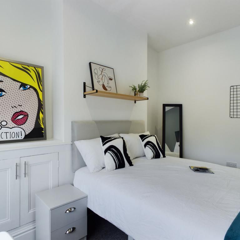 1 bedroom in a house share to rent - Photo 1