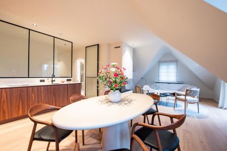 Prachtig gerenoveerd appartement in hartje Zoute! - Photo 4