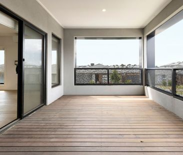 Modern 4 Bedroom Townhouse - Photo 5