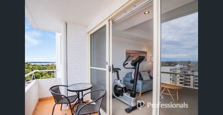 Spacious 1-Bedroom with River Views - Photo 4