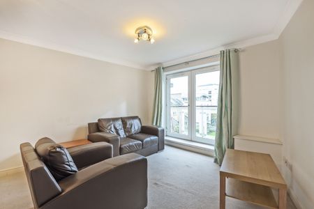 Woodland Crescent, Canada Water, London, SE16 - Photo 3