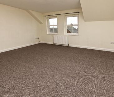 24 Linen Crescent, Bangor, BT19 7JH - Photo 3