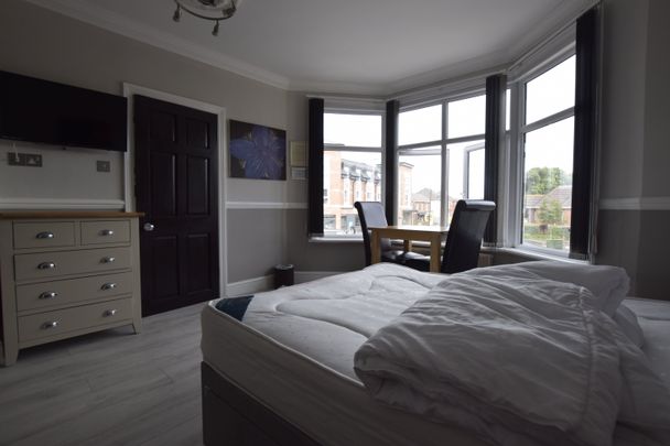 room to rent Constiution Hill, Parkstopne, BH14 - Photo 1