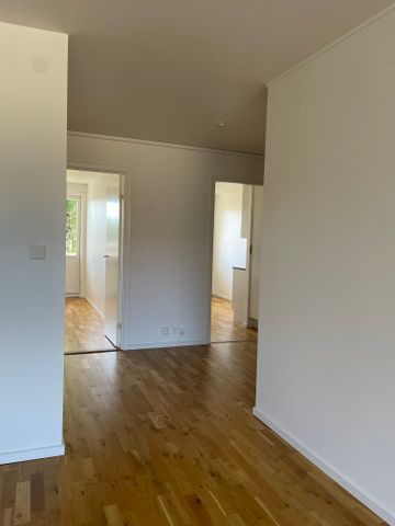 Östermalmsvägen, Finspång - Photo 2