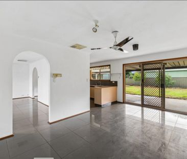 3 Ranee Court, Andrews Farm SA 5114 - Photo 6