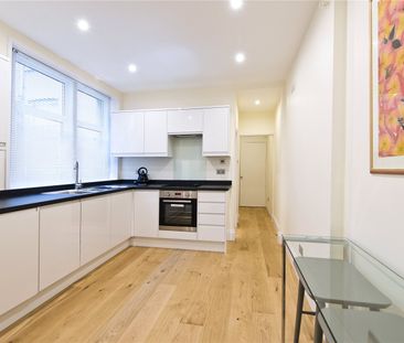 Cheniston Gardens, Kensington, W8, London - Photo 3