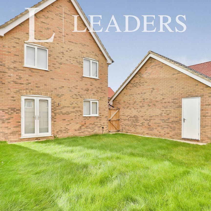 3 bedroom semi-detached to rent Bobbins Way, Swardeston - Photo 1