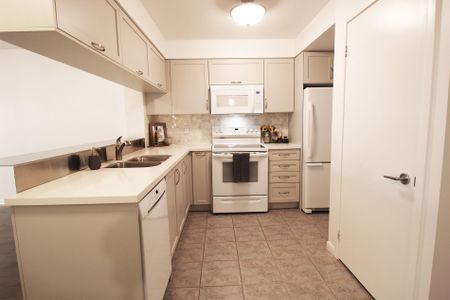 For Lease - 185 Legion Road Unit# 703, Toronto, Ontario - Photo 4