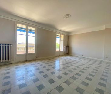 Location Appartement 3 pièces 84m² AVIGNON 84000 - Photo 5
