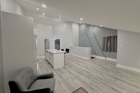 For Lease - 268 Talbot Street Unit# 18, St. Thomas, Ontario - Photo 2