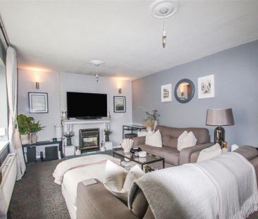 2 bedroom maisonette to rent - Photo 1