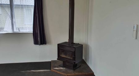 COCKBURN ST, MASTERTON - 3BDRM - $490 P/W - Photo 5