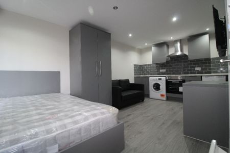 Market Street West Flat, PRESTON, Lancashire PR1 2HB - Photo 3