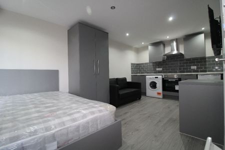 Market Street West Flat, PRESTON, Lancashire PR1 2HB - Photo 2