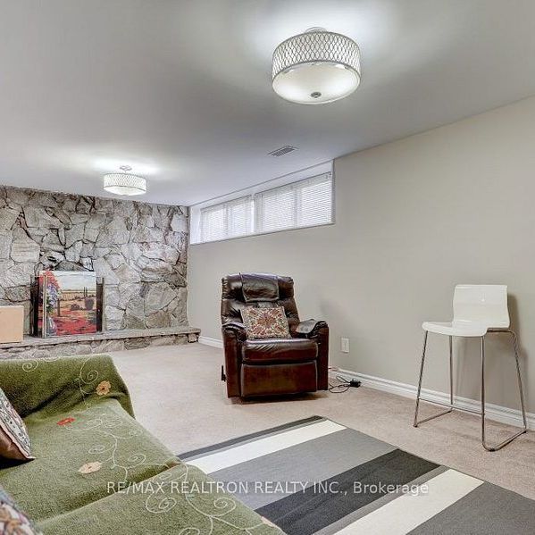 For Lease - 124 Thicketwood Drive Unit# Bsmnt, Toronto, Ontario - Photo 1