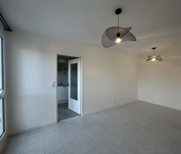 Bel appartement T1 non-meublé / Proche YSCHOOL et centre-ville - Photo 1