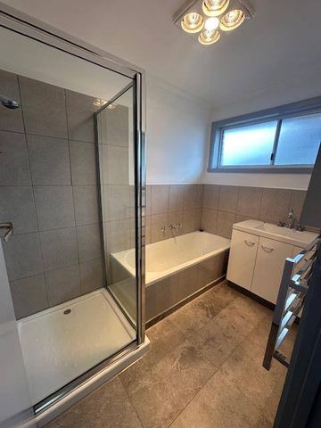 Three Bedroom unit - Photo 5