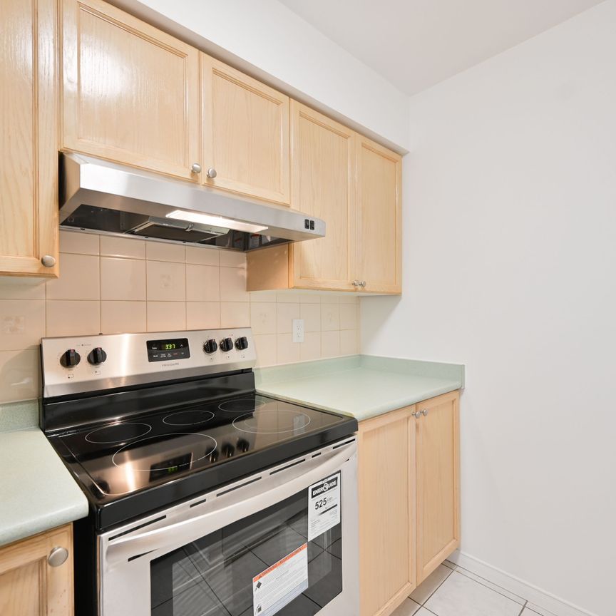 For Lease - 1 Pemberton Avenue Unit# 1606, Toronto, Ontario - Photo 1