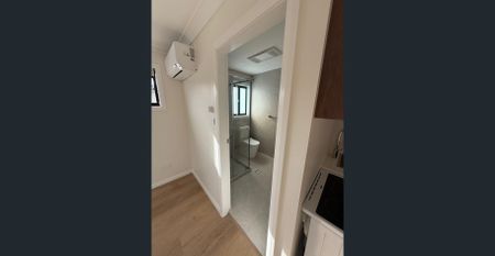 Studio for Rent in Box Hill - Ideal for Couple or Single - Photo 4