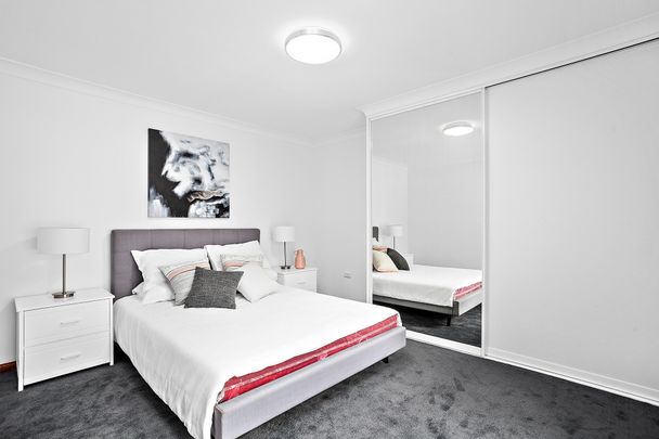 8/81 Campbell Street - Photo 1