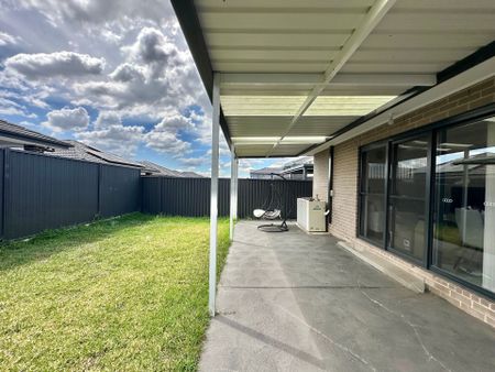 Modern Family Home in Prime Austral Location - Photo 2