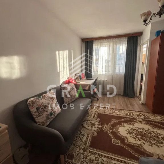 GARSONIERĂ DE ÎNCHIRIAT | 30 MP + BALCON | MANASTUR/BUCEGI - Photo 1