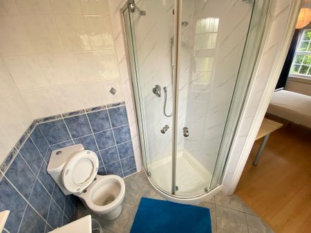 6 Bed Student Accommodation - Photo 3