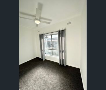 Creekfront, Single Level Family Home!! - Photo 3