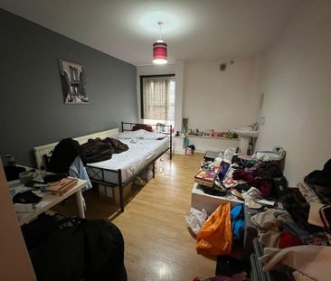 4 bedroom semi-detached house to rent - Photo 4