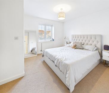 Sealion Approach, Stanway, Colchester, Essex, CO3 8AR - Photo 5